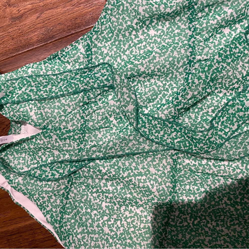 Green Patterned Top - Picture 6 of 7